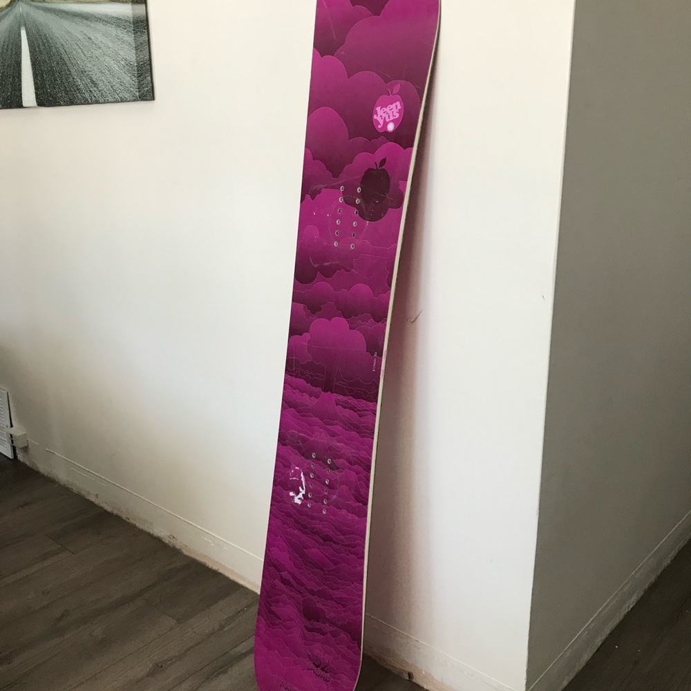 Snowboard - Picture 2 of 3
